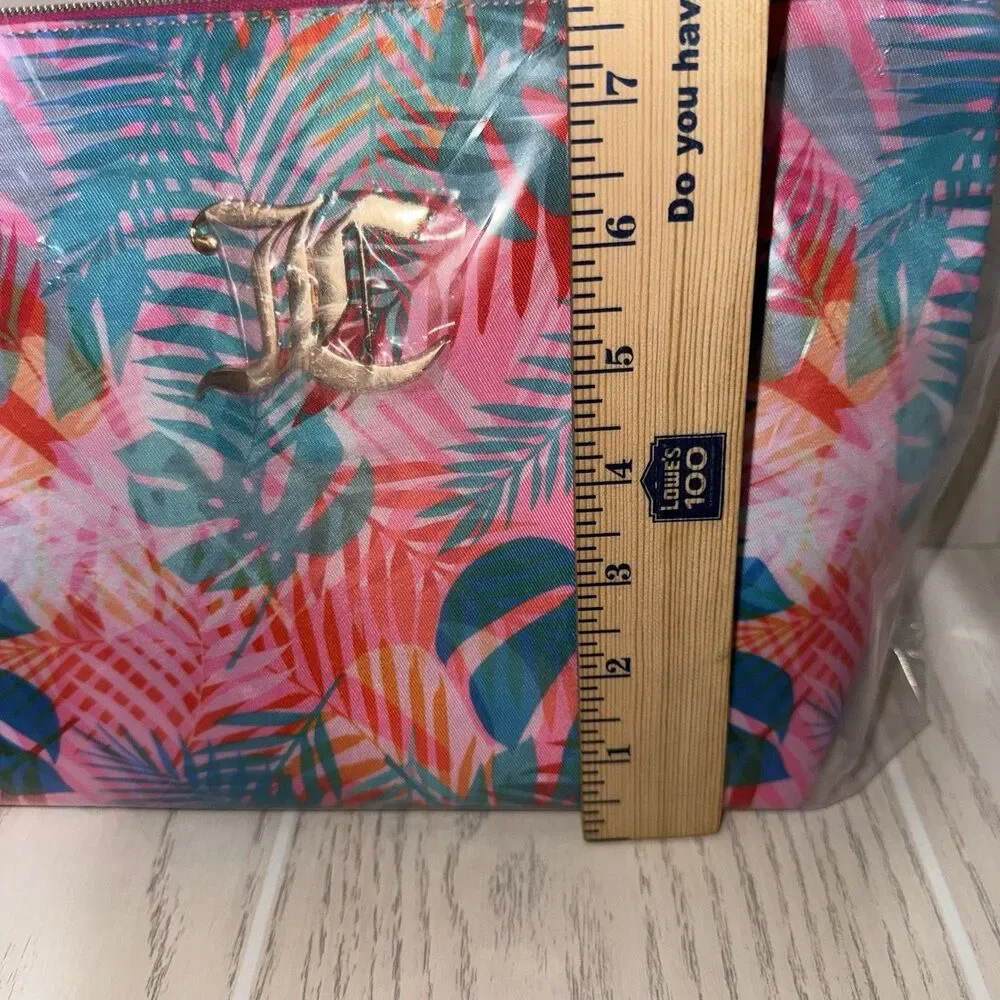 Juicy Couture Bright And Spacious Zipper Style Cosmetic Carry Bag New With Tags